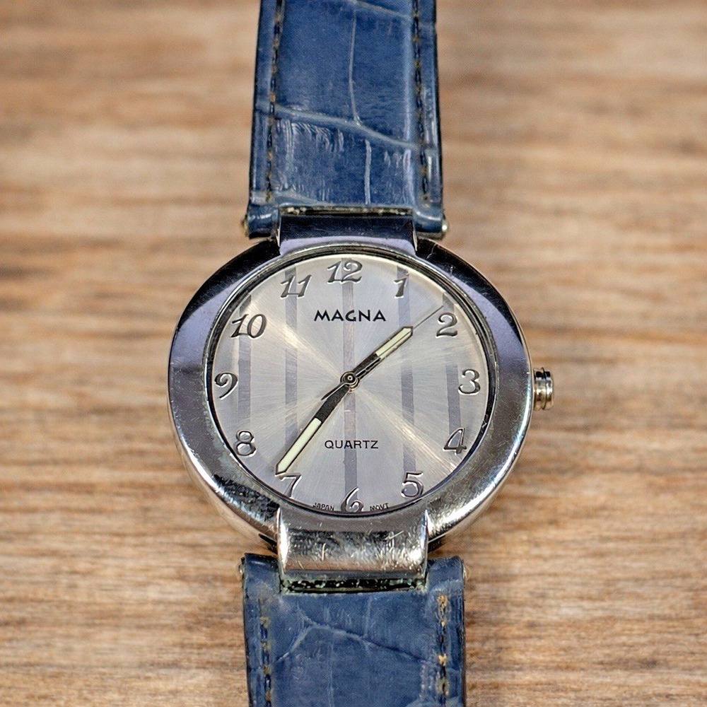 Magna Quartz Wristwatch Japan Movt Silver Dial Blue Strap AS-IS Untested